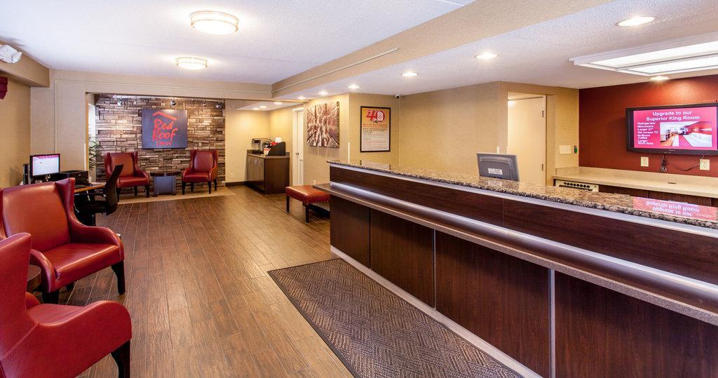 Red Roof Inn & Suites Detroit - Melvindale/Dearborn Εξωτερικό φωτογραφία
